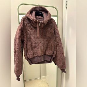 Lululemon Short Sweet and Sherpa Jacket Antique Bark Size M *Only Wore Once*